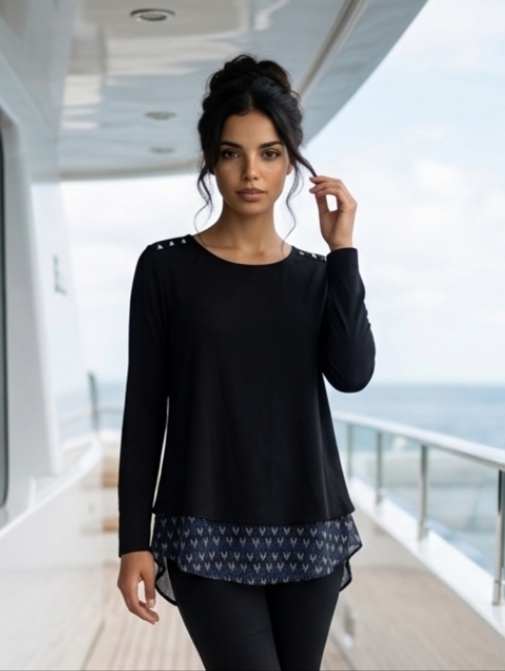 Carol Rose Scoop Neck Layered Hem Long Sleeve Top Size Medium